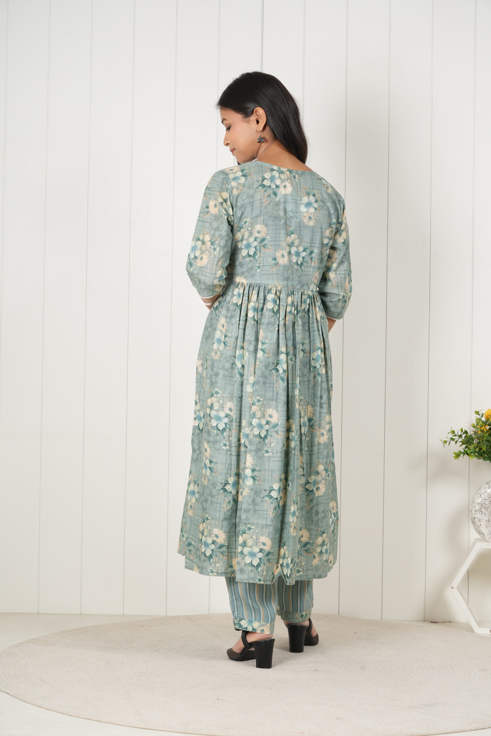 <b>Pocozen</b><br/>Teal Green Flower Cotton Frock Style Kurti Pant Set - Image 5