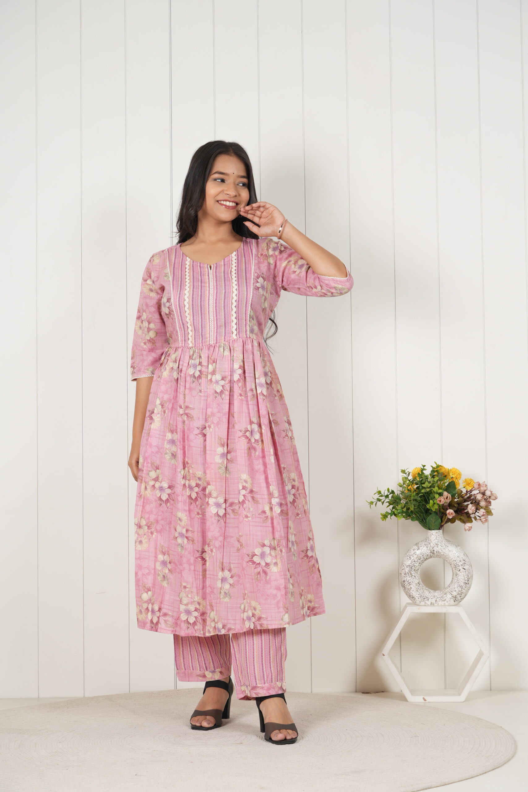 <b>Pocozen</b><br/>Pink Floral Cotton Frock Style Kurti Pant Set - Image 2