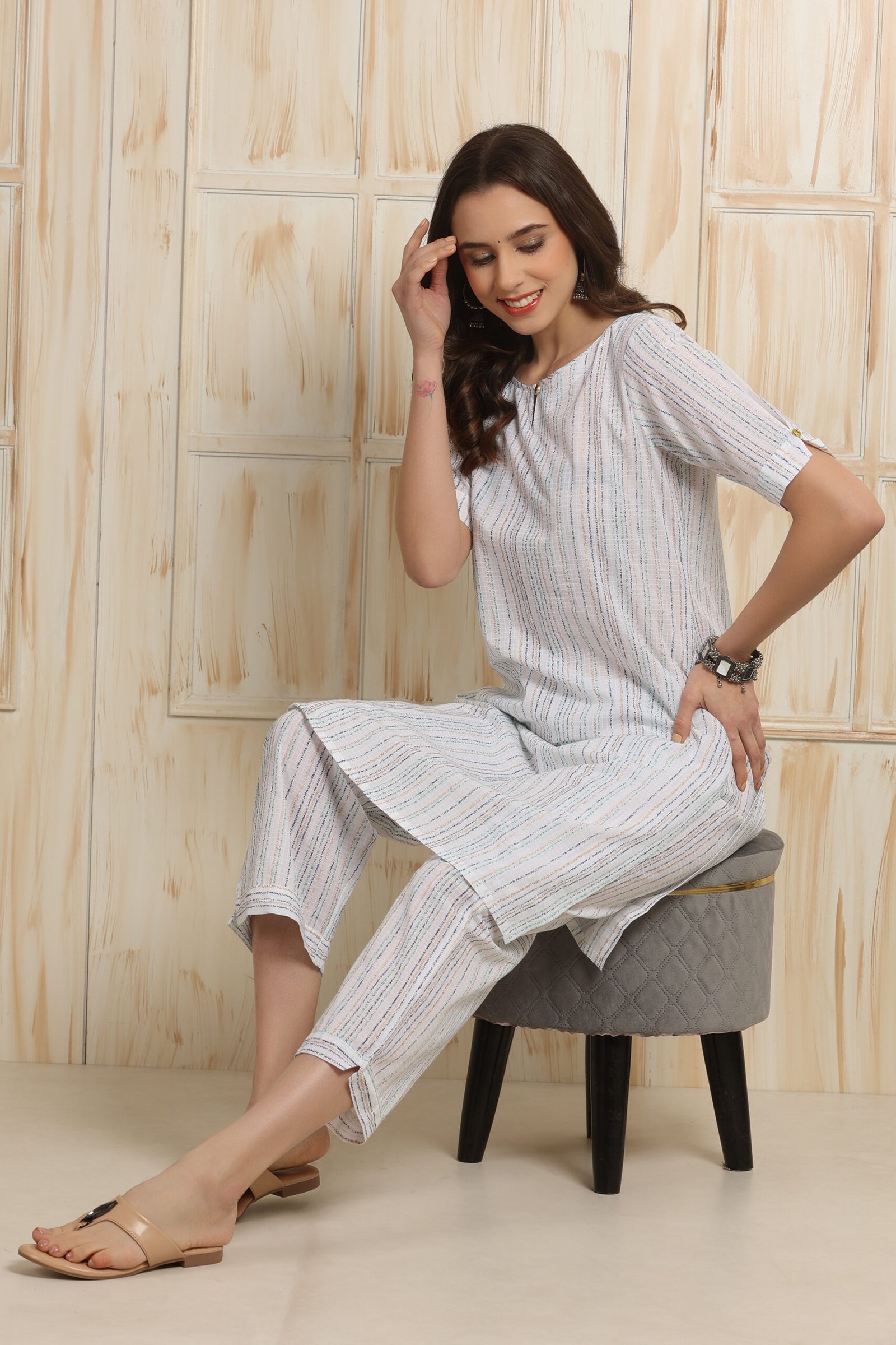 <b>Perry</b><br/>White & Gold Cotton Co-Ord Kurti Pants Set - Image 6
