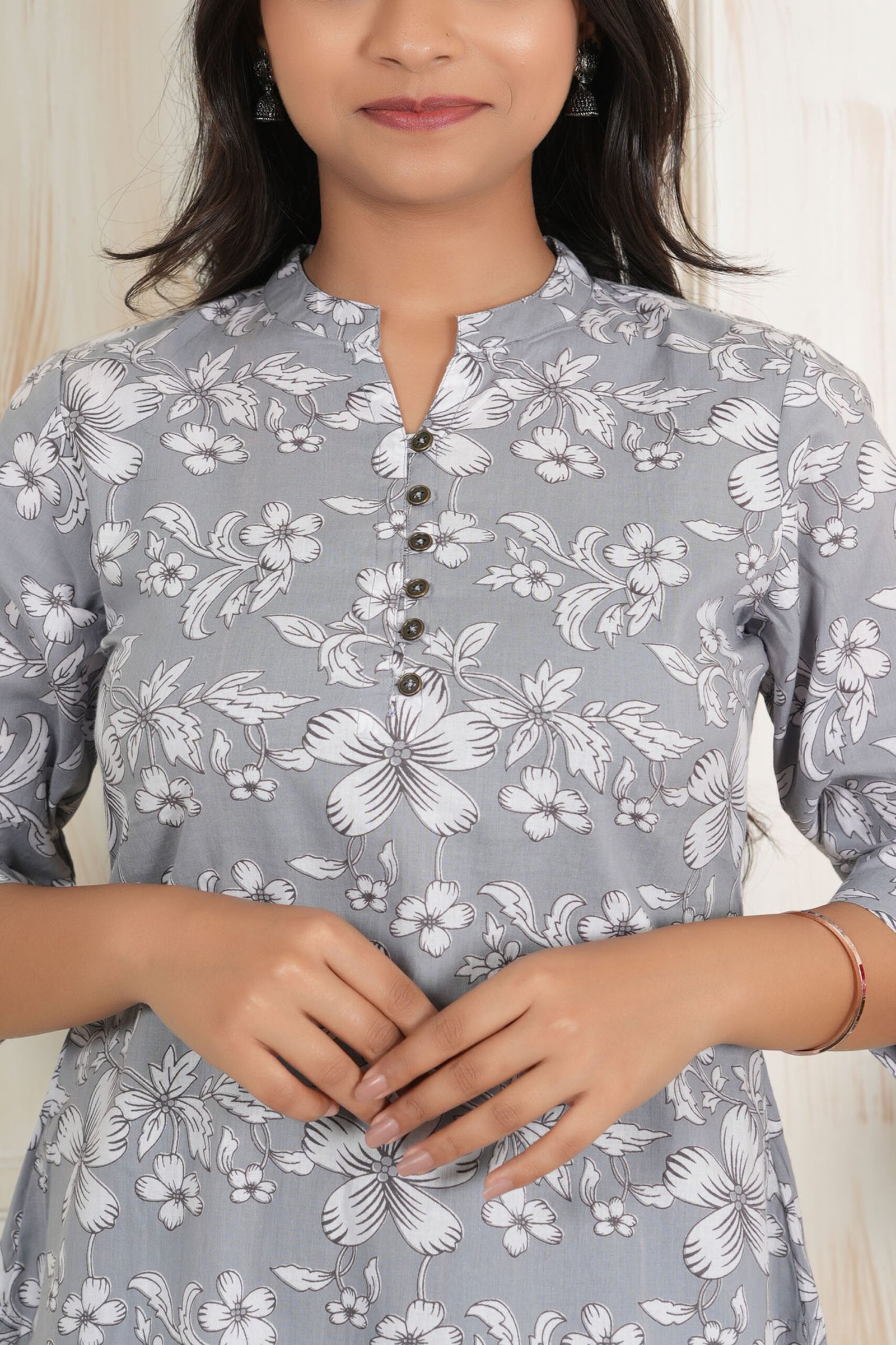 <b>Cera</b><br/>Grey Floral Cotton Kurti Pant Set with Dupatta - Image 6