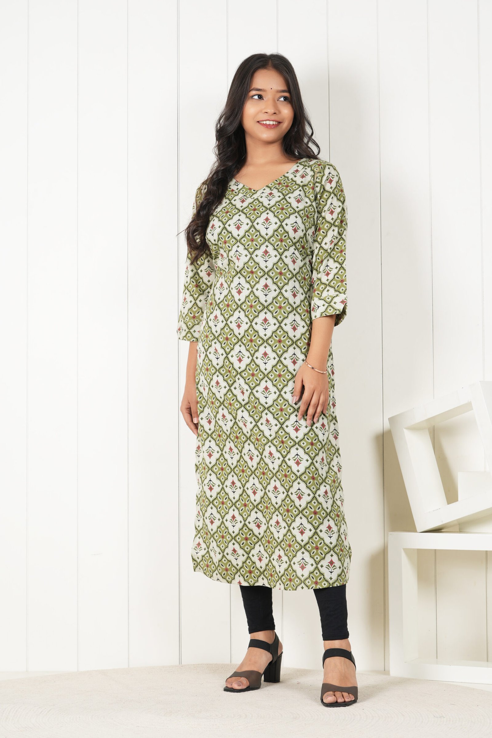 <b>Arlo</b><br/>Ivory & Olive Green Straight Cotton Kurti - Image 5