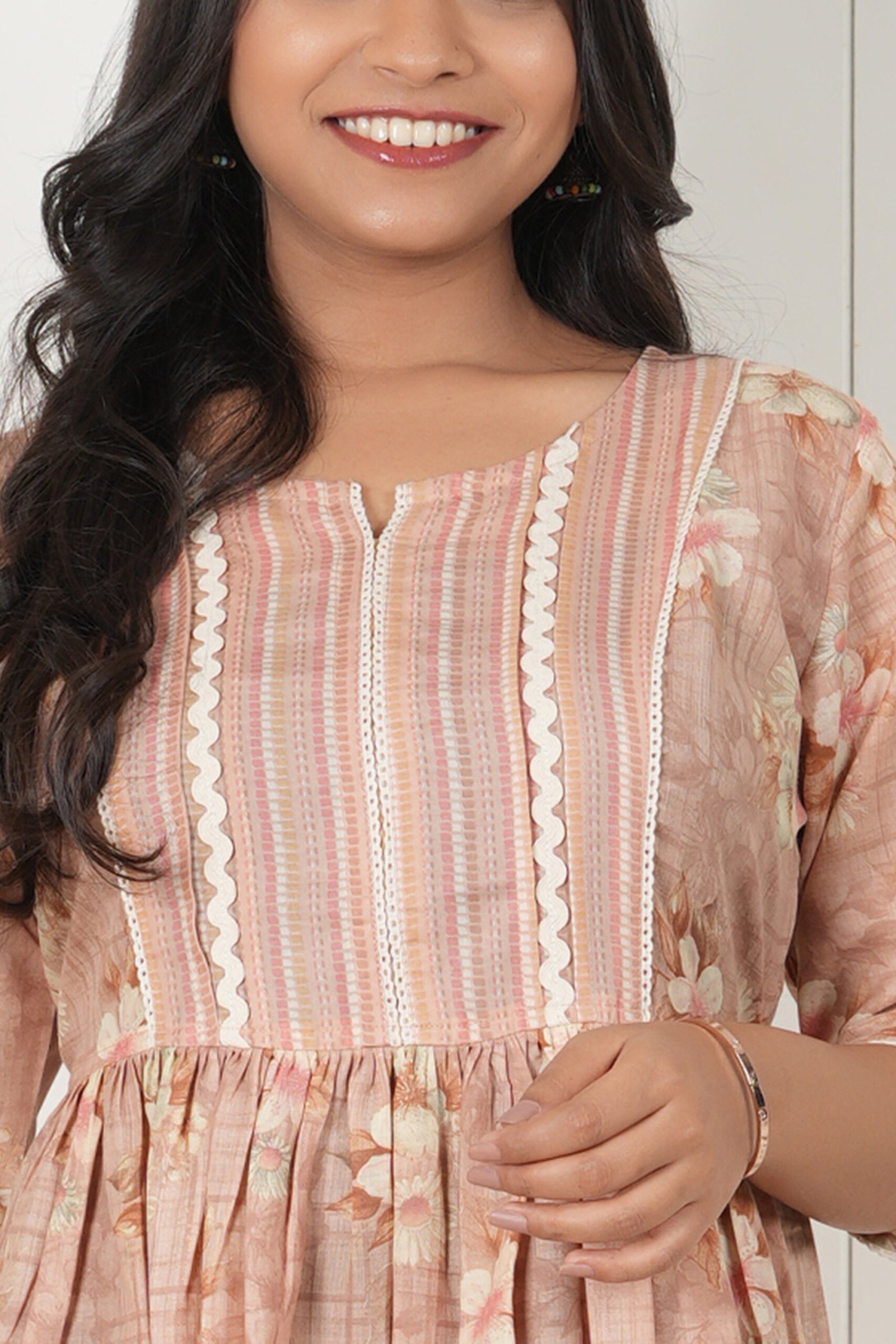 <b>Pocozen</b><br/>Peach Floral Frock Style Kurti Pant Set - Image 6