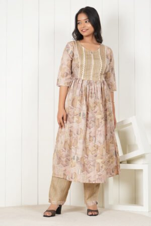 <b>Pocozen</b><br/>Rosy Beige Geometric Print Frock Style Kurti Pants Set
