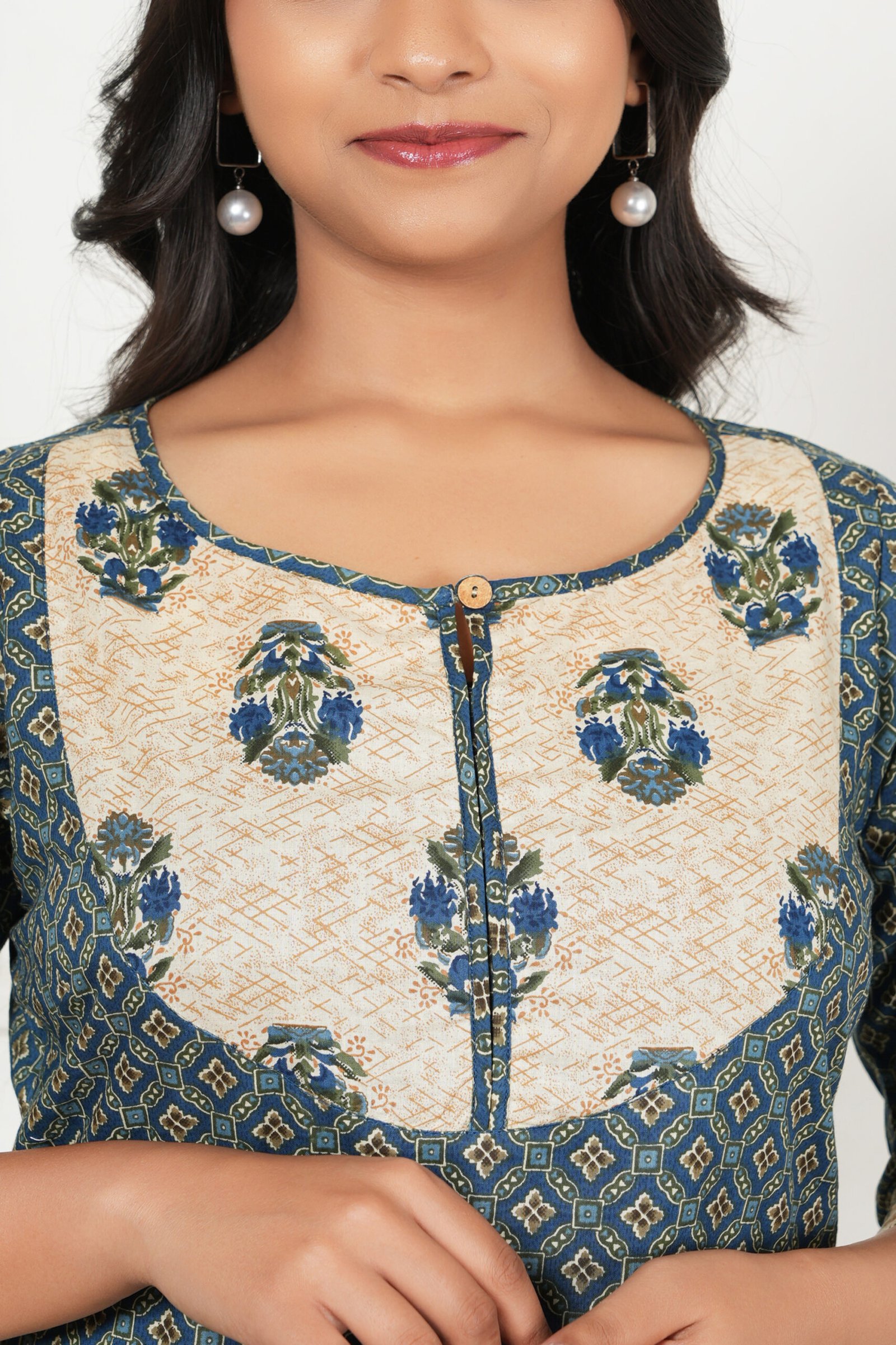 <b>Rina</b><br/>Teal Green A Line Cotton Kurti - Image 7